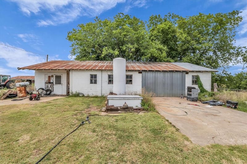 15288 Old China Spring Road, China Spring TX 76633 - Photo 29
