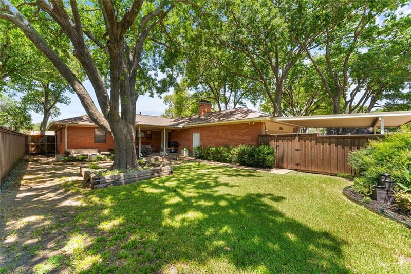 2118 Lansdowne Drive, Garland TX 75040 - Photo 10