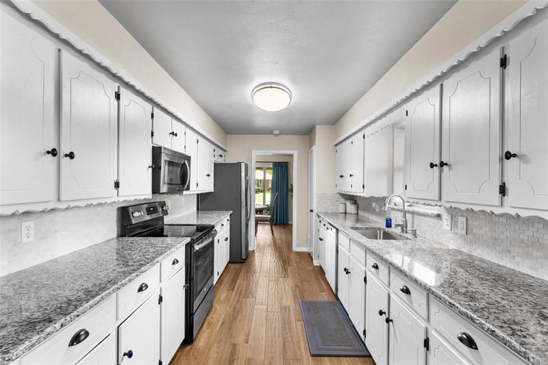 2118 Lansdowne Drive, Garland TX 75040 - Photo 18