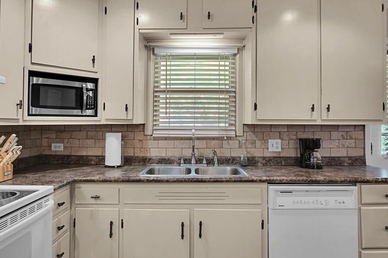 145 Darden Drive, Robinson TX 76706 - Photo 9