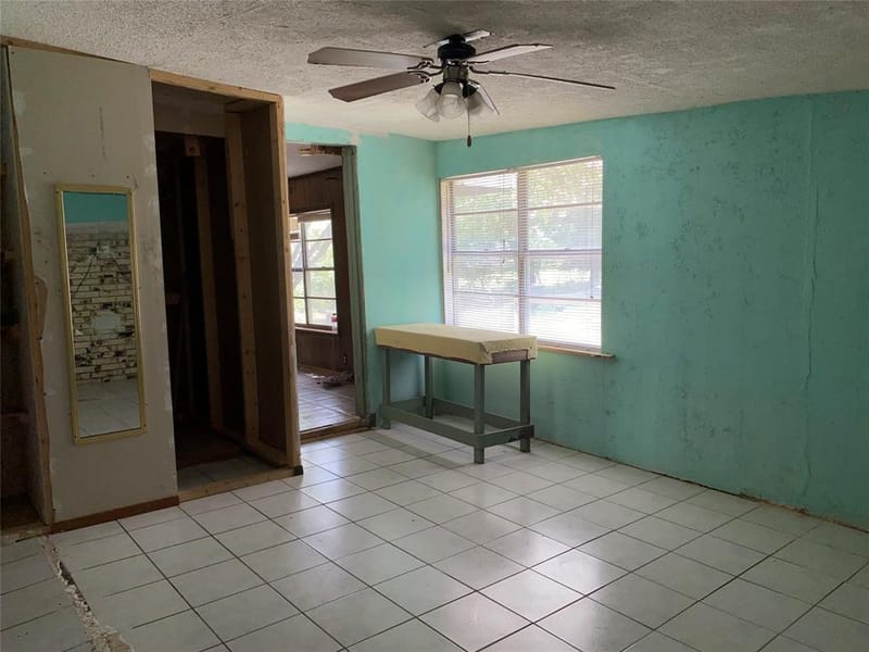 815/811/817 W 12th Street # 815, Bonham TX 75418 - Photo 14