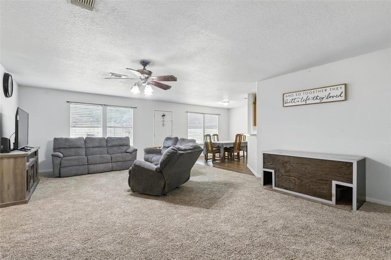 6204 Kelly Drive, Granbury TX 76048 - Photo 2