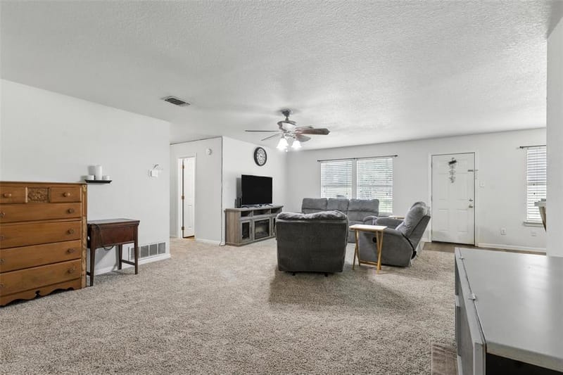 6204 Kelly Drive, Granbury TX 76048 - Photo 16