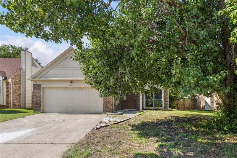 2528 Creekwood Lane, Fort Worth TX 76123 - Photo 3