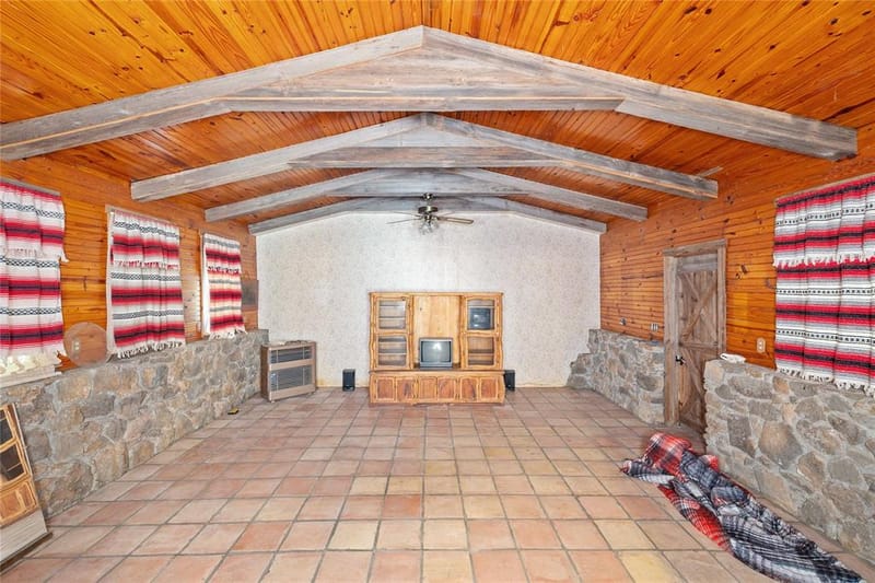 601 Country Oaks Lane, Brownwood TX 76801 - Photo 2