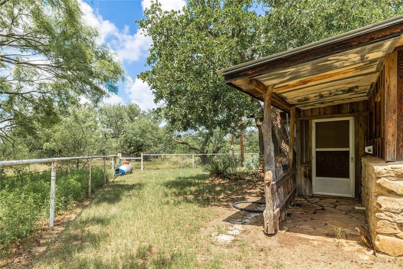 601 Country Oaks Lane, Brownwood TX 76801 - Photo 24