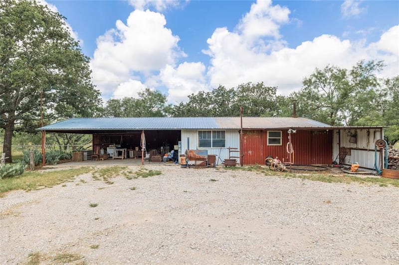 601 Country Oaks Lane, Brownwood TX 76801 - Photo 19