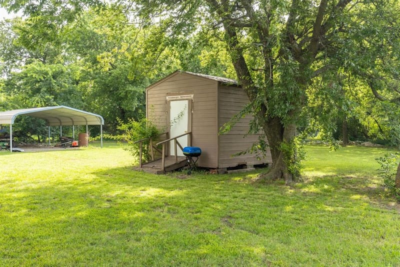 206 N Main Street, Bailey TX 75413 - Photo 24