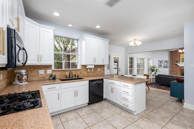 2204 Turtle Cove, Flower Mound TX 75028 - Photo 17