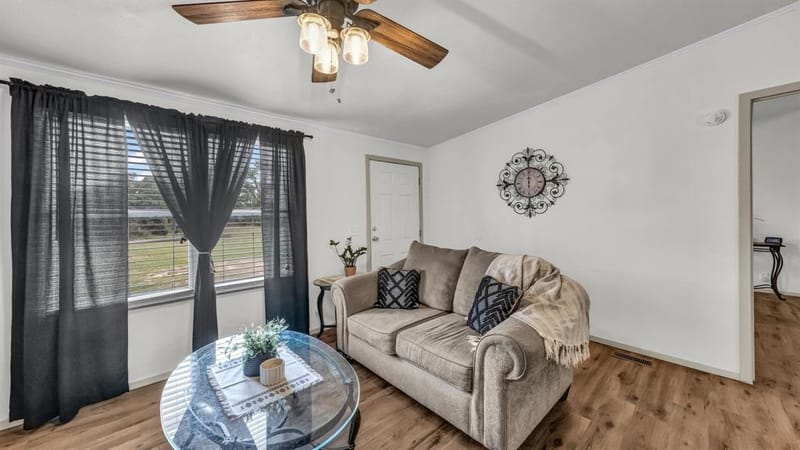 221 Briar Oaks Drive, Azle TX 76020 - Photo 7