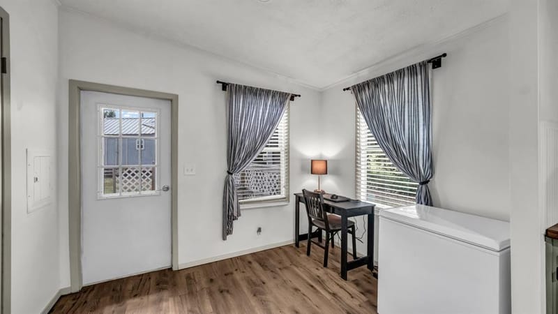 221 Briar Oaks Drive, Azle TX 76020 - Photo 14