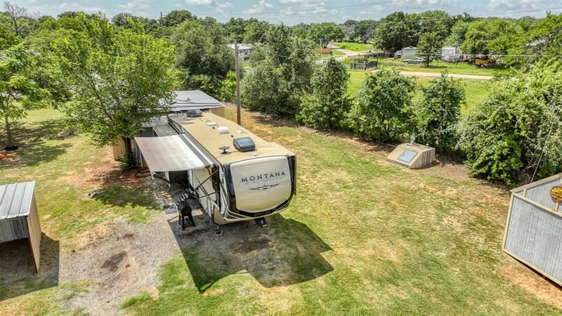 221 Briar Oaks Drive, Azle TX 76020 - Photo 31