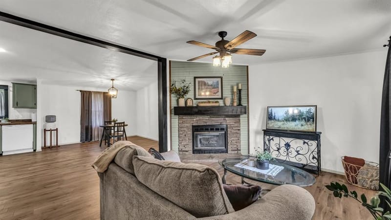 221 Briar Oaks Drive, Azle TX 76020 - Photo 8