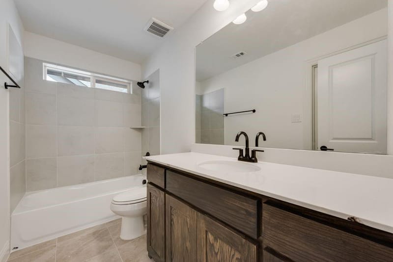 7631 Lanier Lane, Grand Prairie TX 75054 - Photo 32