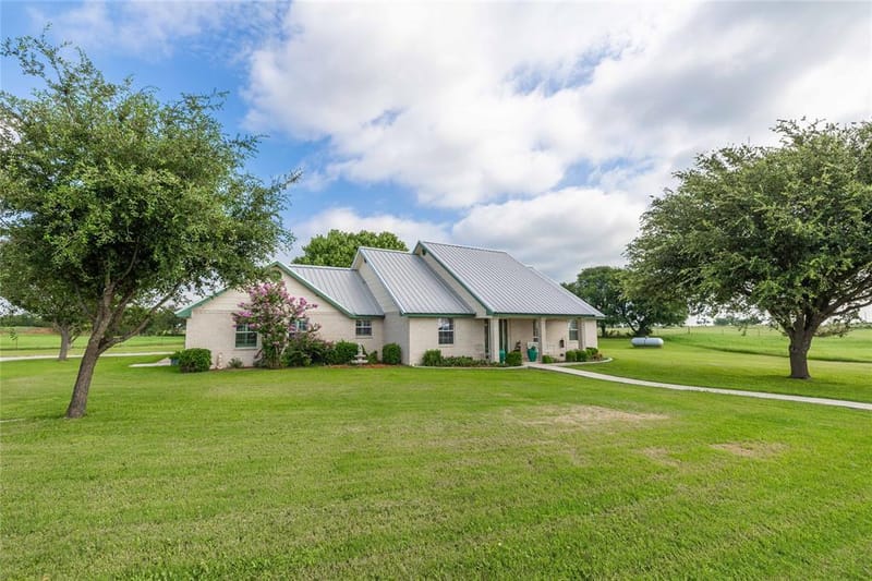 8430 Highway 16, De Leon TX 76444
