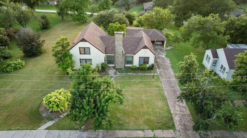 701 5th Street, Honey Grove TX 75446 - Photo 2