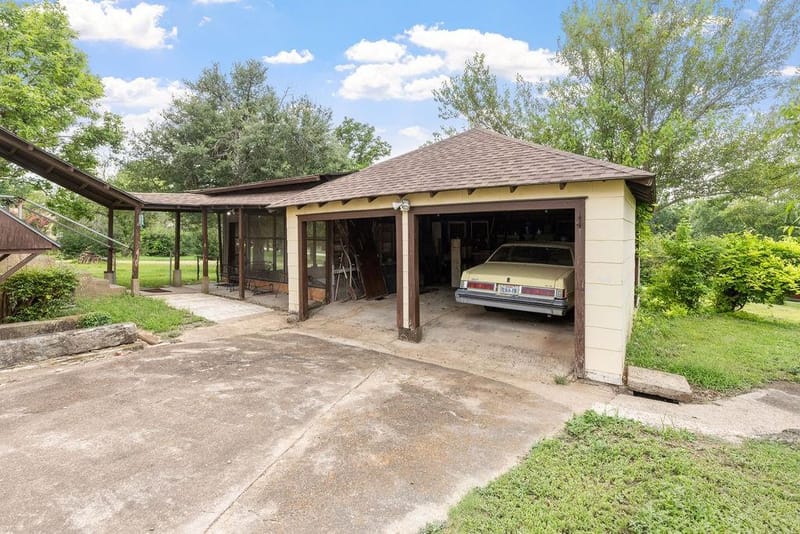 701 5th Street, Honey Grove TX 75446 - Photo 31
