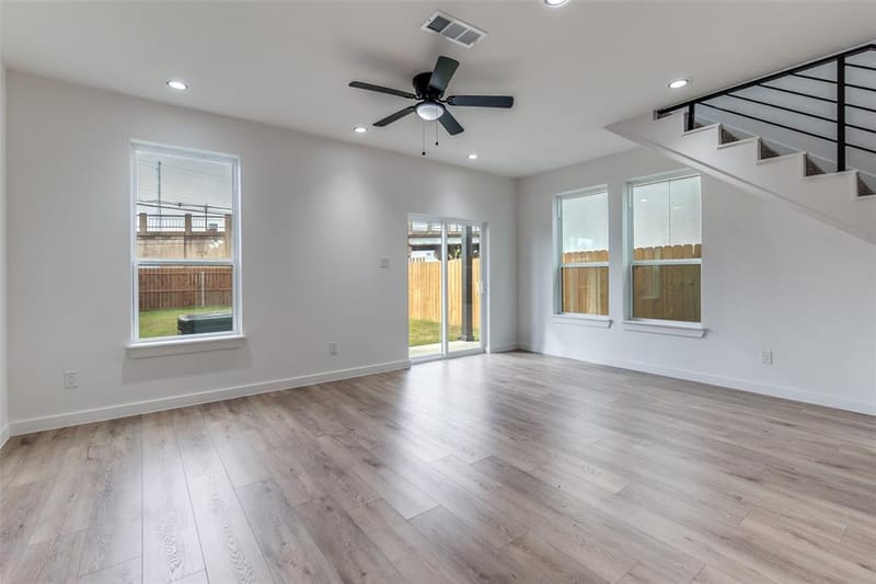 2418 Merlin Street, Dallas TX 75215 - Photo 5
