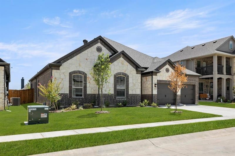 1019 Moss Grove Trail, Justin TX 76247 - Photo 2