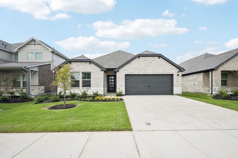 3306 Pat Mayse Drive, Farmersville TX 75442