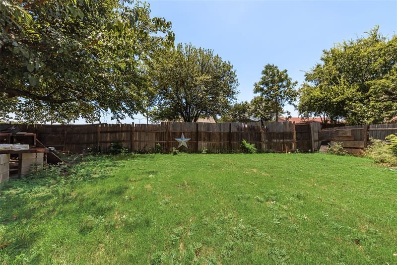 9502 Zelkova Circle, Dallas TX 75249 - Photo 13