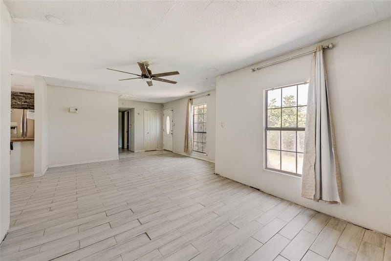 9502 Zelkova Circle, Dallas TX 75249 - Photo 3
