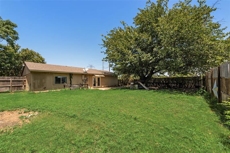 9502 Zelkova Circle, Dallas TX 75249 - Photo 14