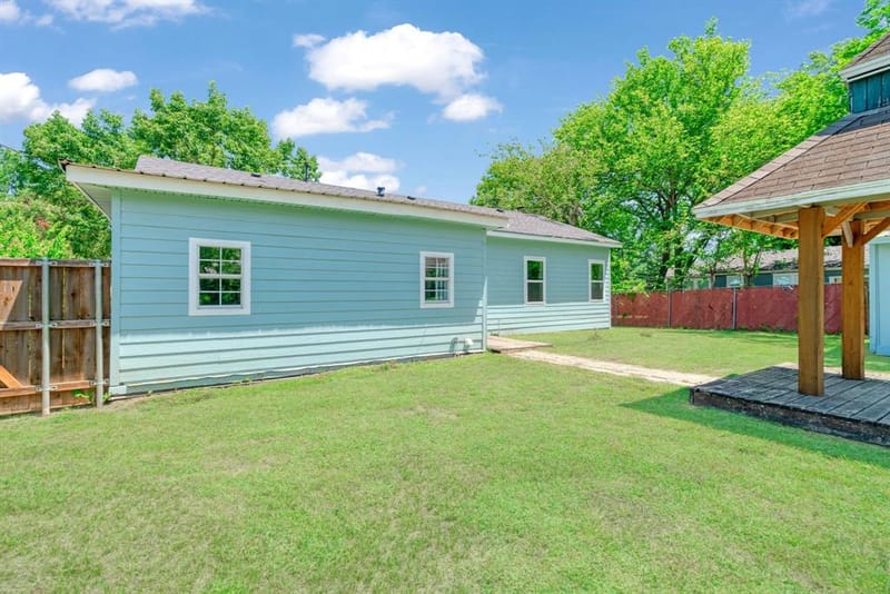 1100 Pine Bluff, Paris TX 75460 - Photo 20