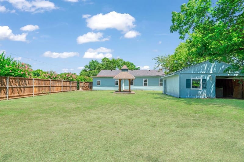 1100 Pine Bluff, Paris TX 75460 - Photo 19