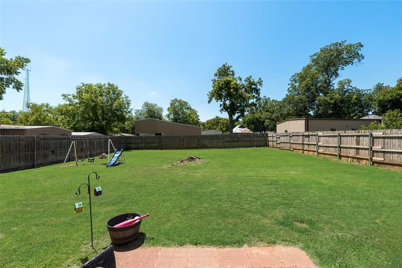 104 E North Street, Aubrey TX 76227 - Photo 18