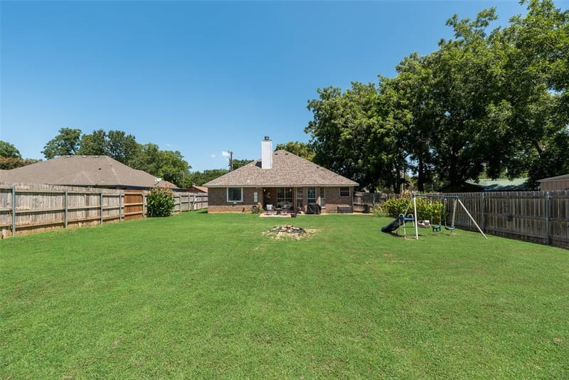 104 E North Street, Aubrey TX 76227 - Photo 19