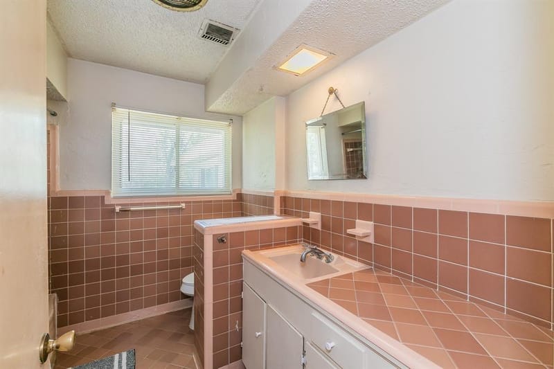 6207 Lyndon B Johnson Freeway, Dallas TX 75240 - Photo 16