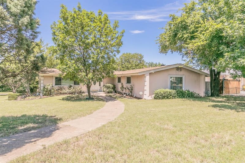 6207 Lyndon B Johnson Freeway, Dallas TX 75240 - Photo 32