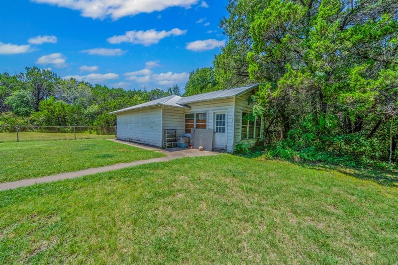 1047 S Highway 67 Highway, Cedar Hill TX 75104 - Photo 10