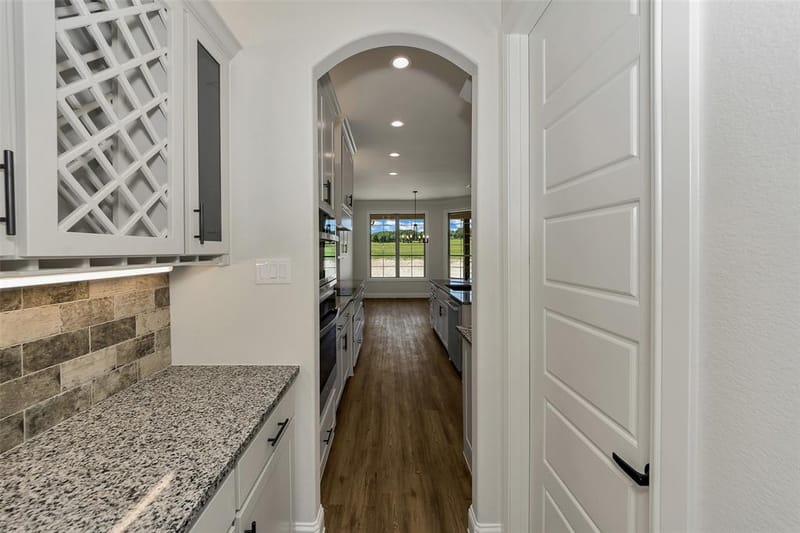 150 Top Flight Drive, Weatherford TX 76087 - Photo 8