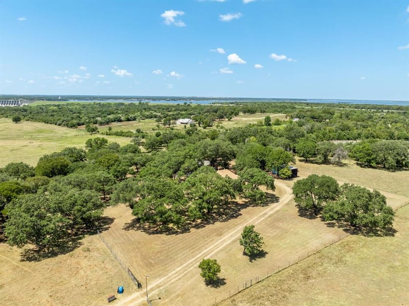321 Hcr 2101, Whitney TX 76692 - Photo 35