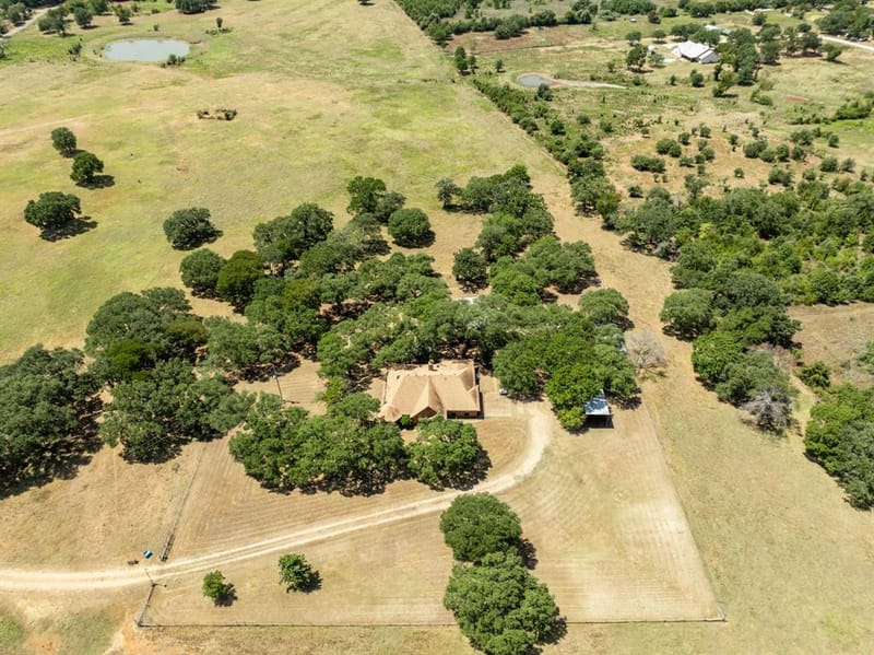321 Hcr 2101, Whitney TX 76692 - Photo 39