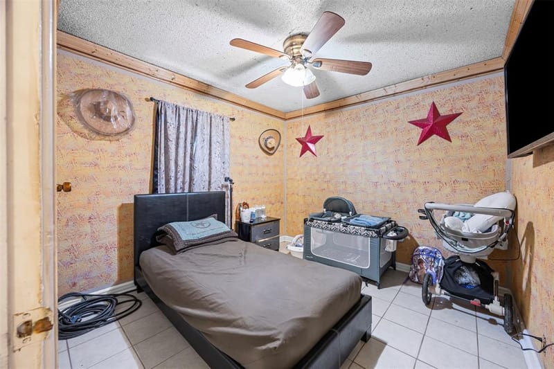 1152 Elva Warren Street, Fort Worth TX 76115 - Photo 7