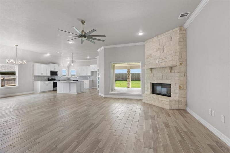 1313 Red Rock Road, Hewitt TX 76643 - Photo 4