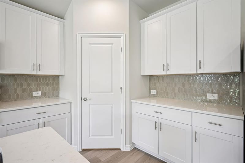 6621 Valley Lake Lane, Fort Worth TX 76036 - Photo 6