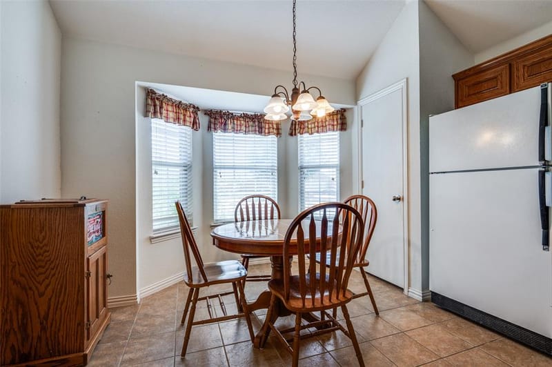 304 Creekside Way, Waxahachie TX 75165 - Photo 9