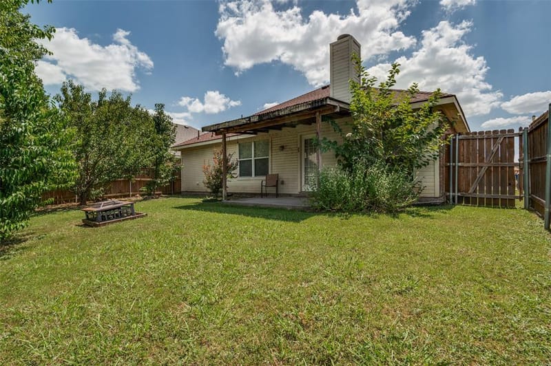 304 Creekside Way, Waxahachie TX 75165 - Photo 18
