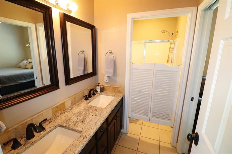 2642 Huddleston, Sunset TX 76270 - Photo 23