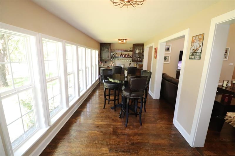 2642 Huddleston, Sunset TX 76270 - Photo 16
