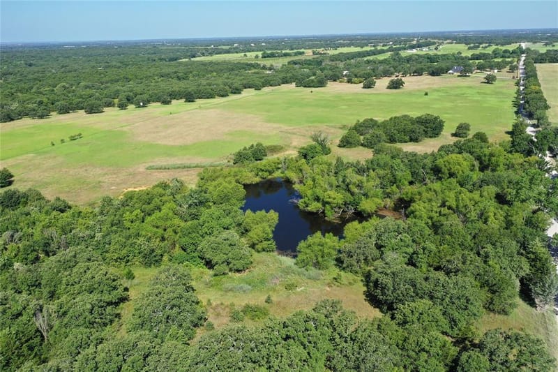 2642 Huddleston, Sunset TX 76270 - Photo 7