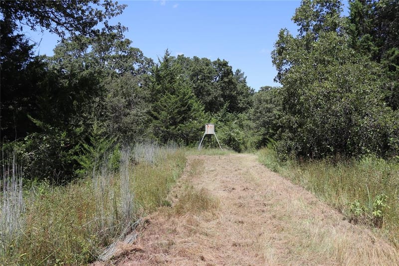 2642 Huddleston, Sunset TX 76270 - Photo 38