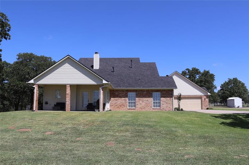 2642 Huddleston, Sunset TX 76270 - Photo 10