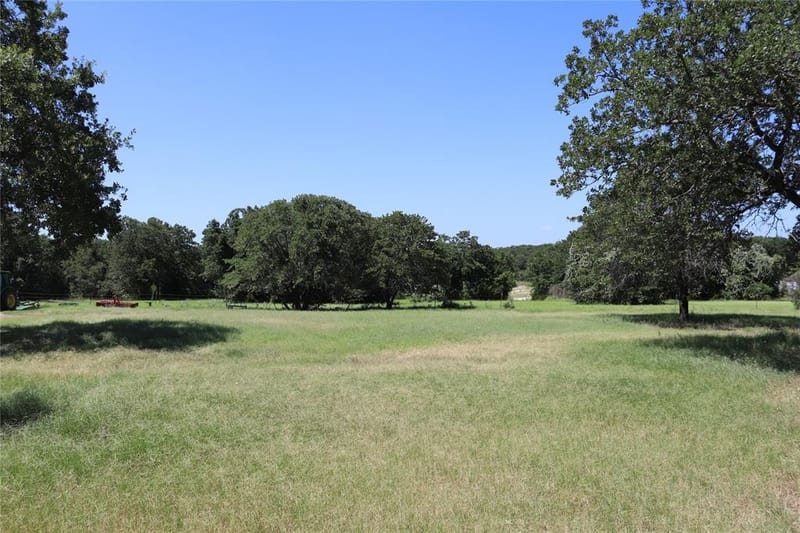 2642 Huddleston, Sunset TX 76270 - Photo 33