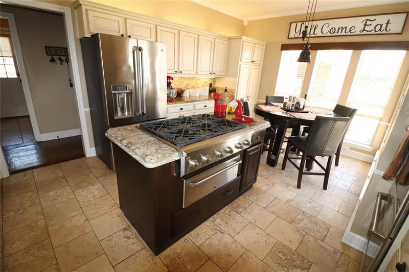 2642 Huddleston, Sunset TX 76270 - Photo 18