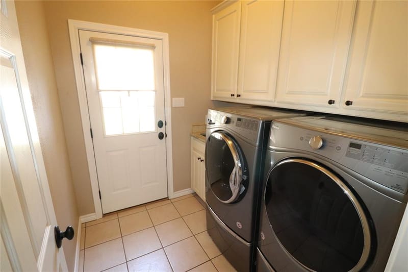 2642 Huddleston, Sunset TX 76270 - Photo 31